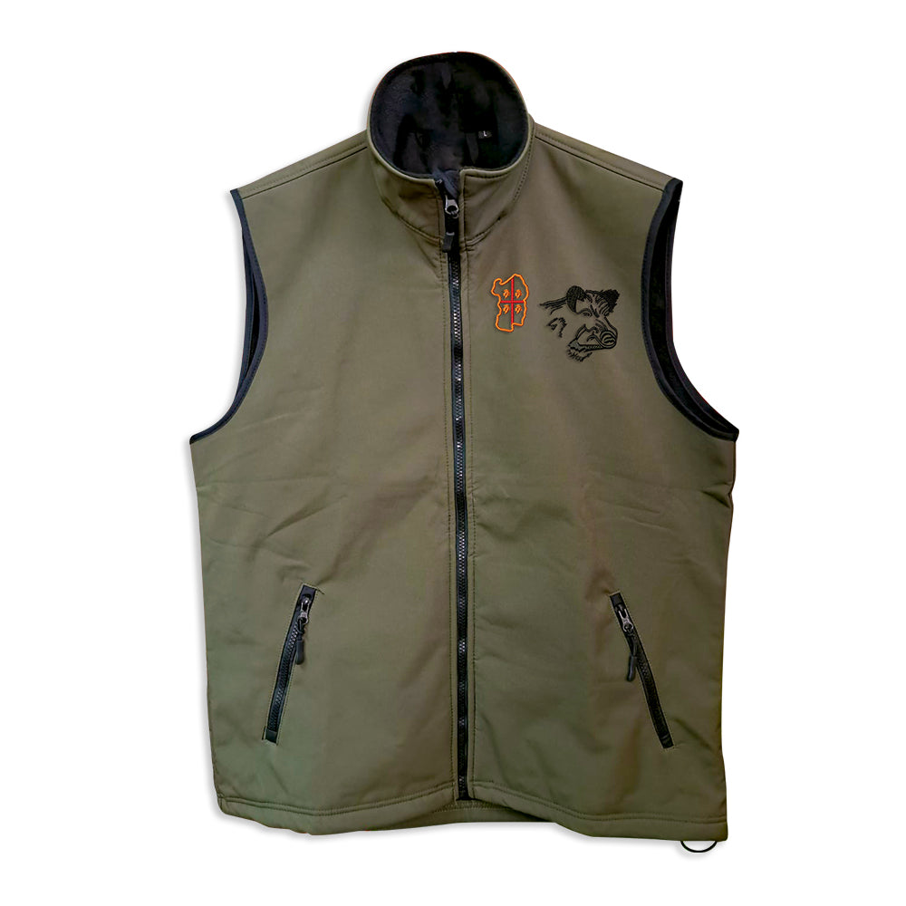 Softshell vest with embroidery